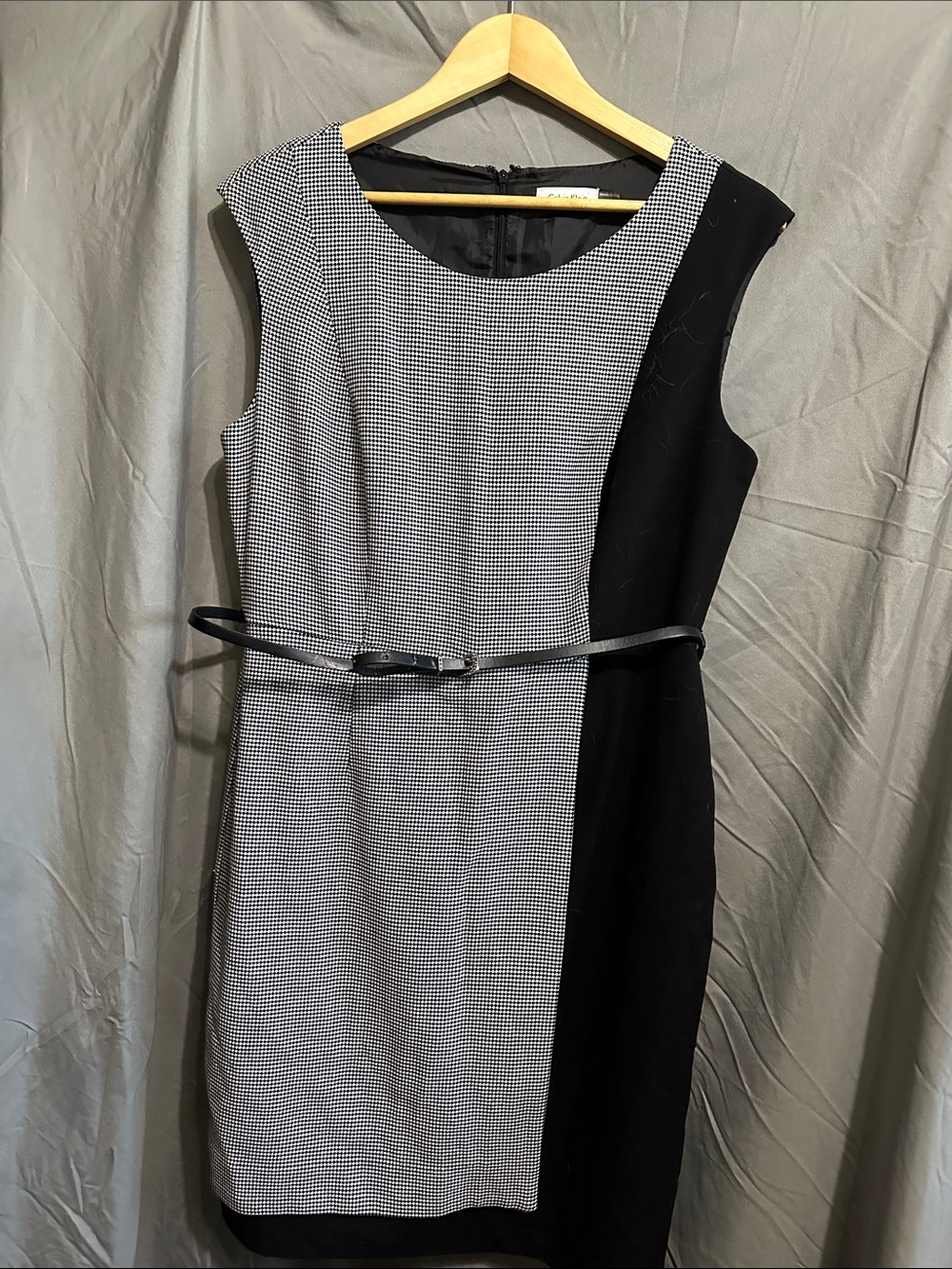 Calvin Klein Black and White Colorblock Midi Sheath Dress with Belt - Picture 1 of 6